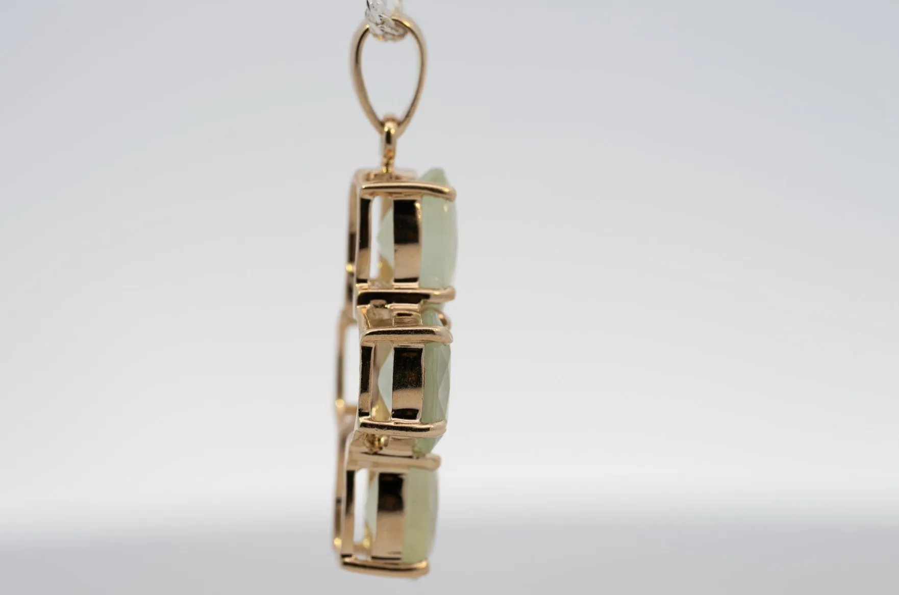9ct Yellow Gold Quartz Pendant