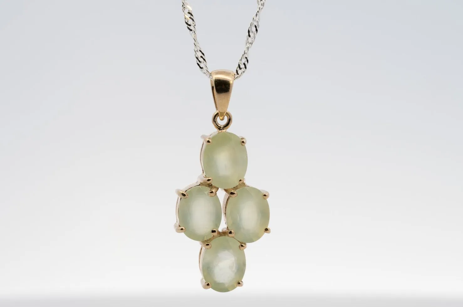 9ct Yellow Gold Quartz Pendant