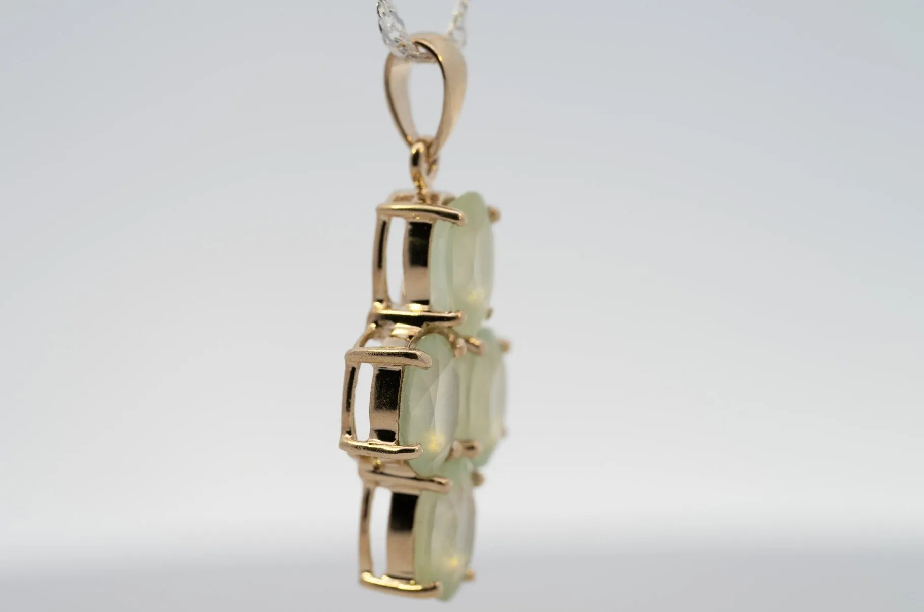 9ct Yellow Gold Quartz Pendant