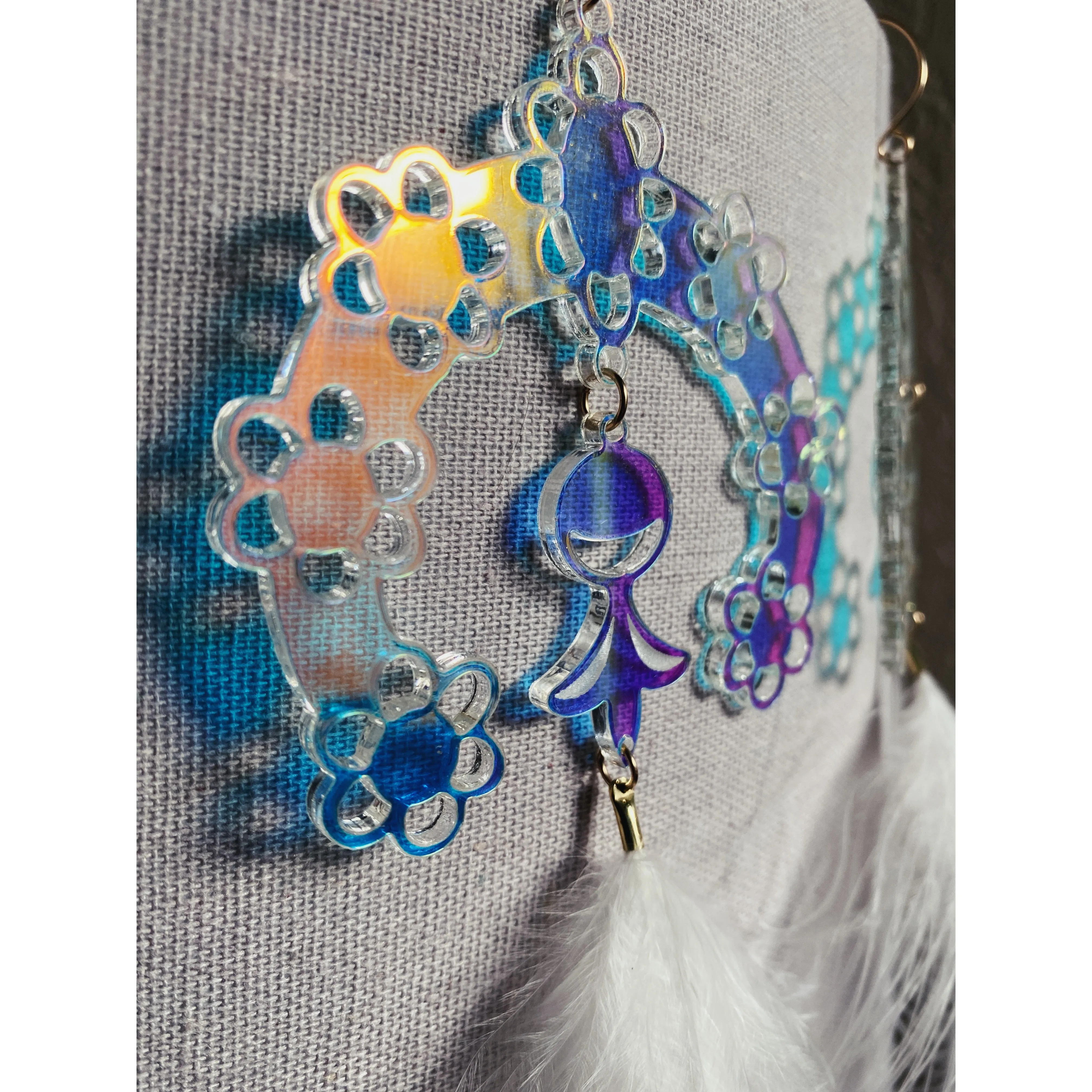 Daisy Naja With Feathers