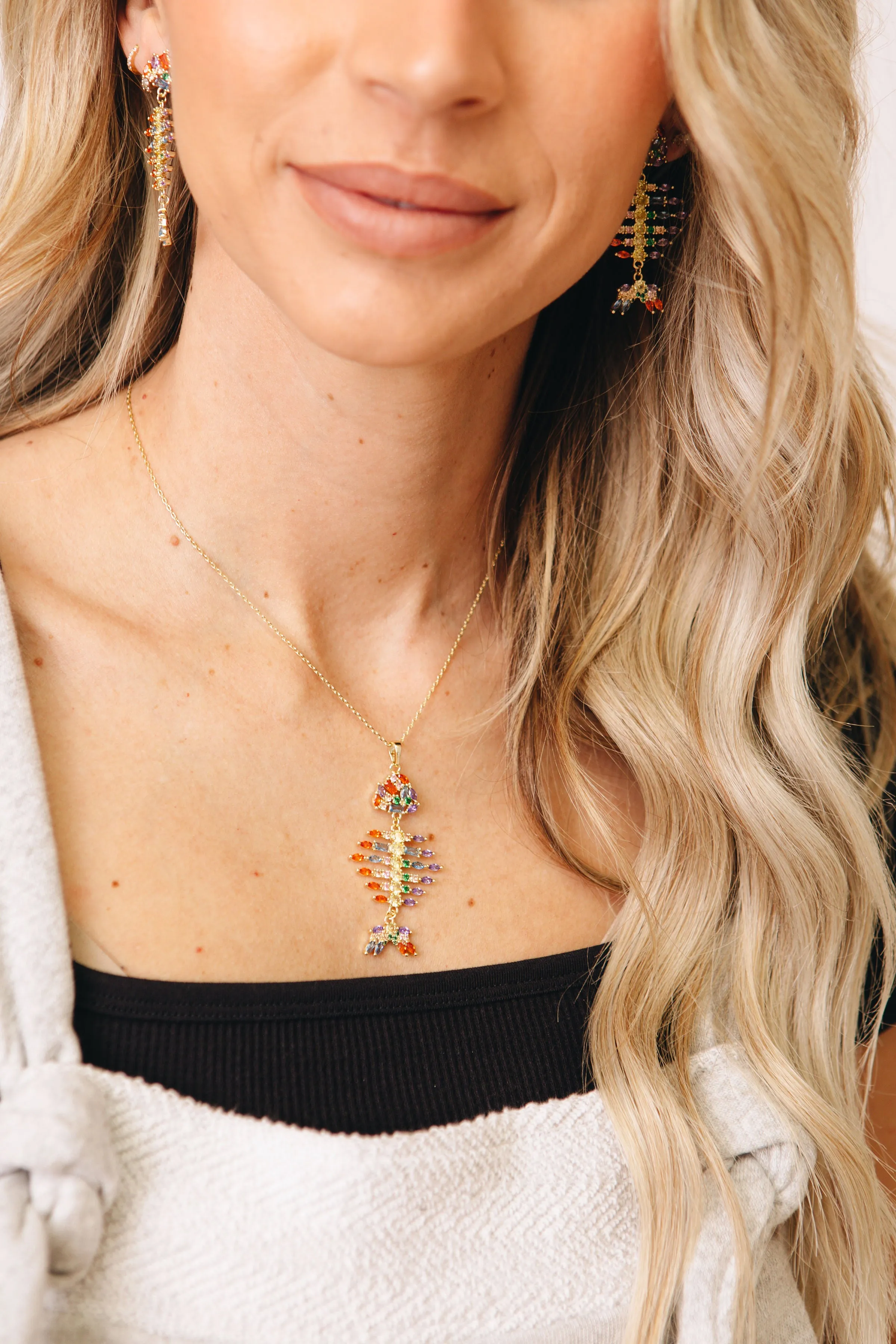 Ivy Exclusive - Rainbow Fishbone Necklace