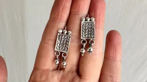 Leafy Earrings with Dangles. India. Sterling Silver. 1071